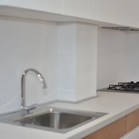 Airen 호텔 Velipojë