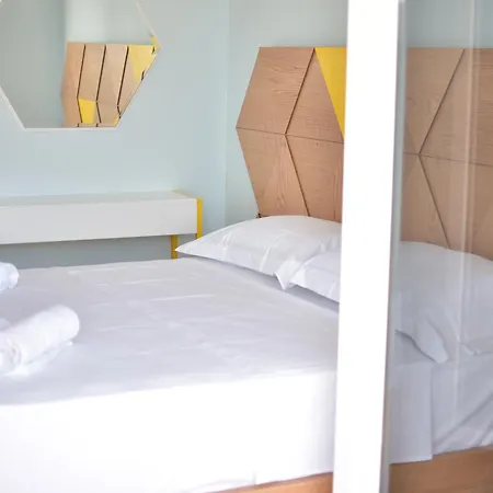 Airen Hotel *