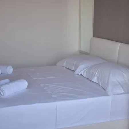 Hotel Airen Velipoje