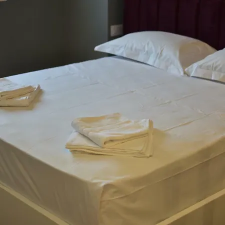 Airen Hotel Velipoje